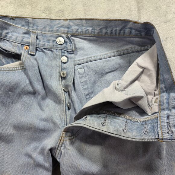 Levis 501 Jeans Mens 33x34 Light Wash Blue Button Fly Straight Leg Paint Stains - Picture 9 of 13